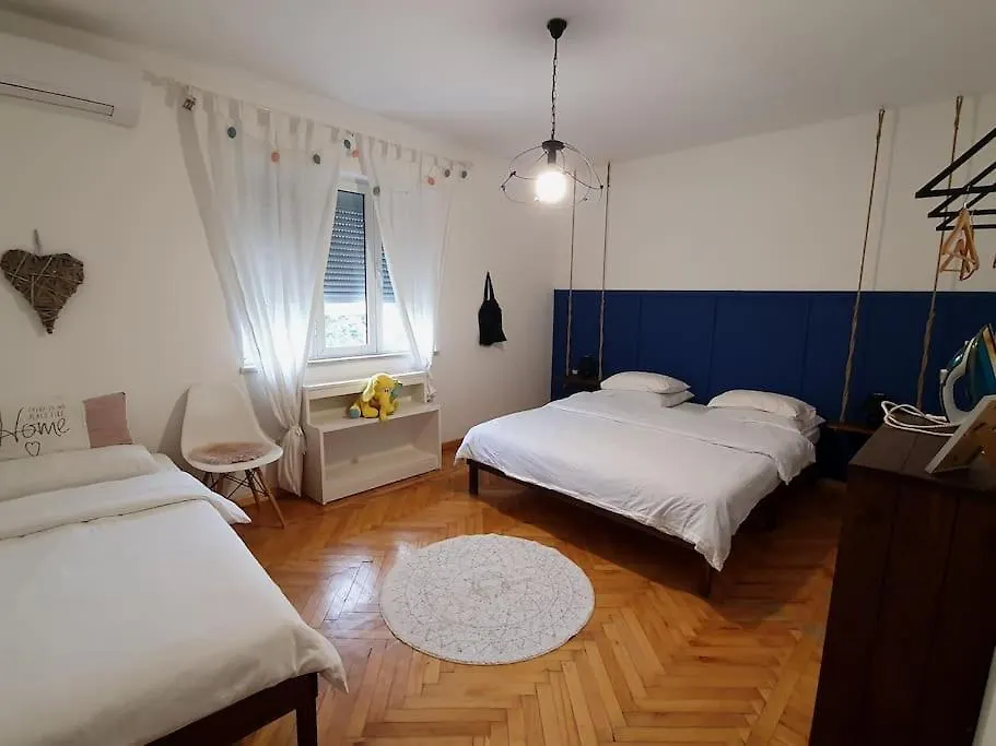 Love Tirana Apartment X 6 People