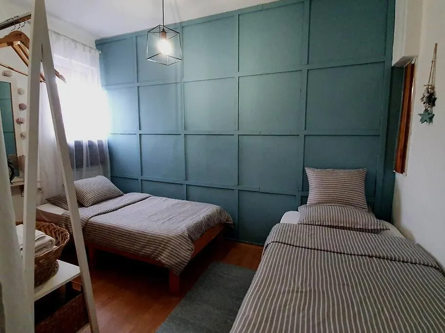 Love Tirana Apartment X 6 People ألبانيا