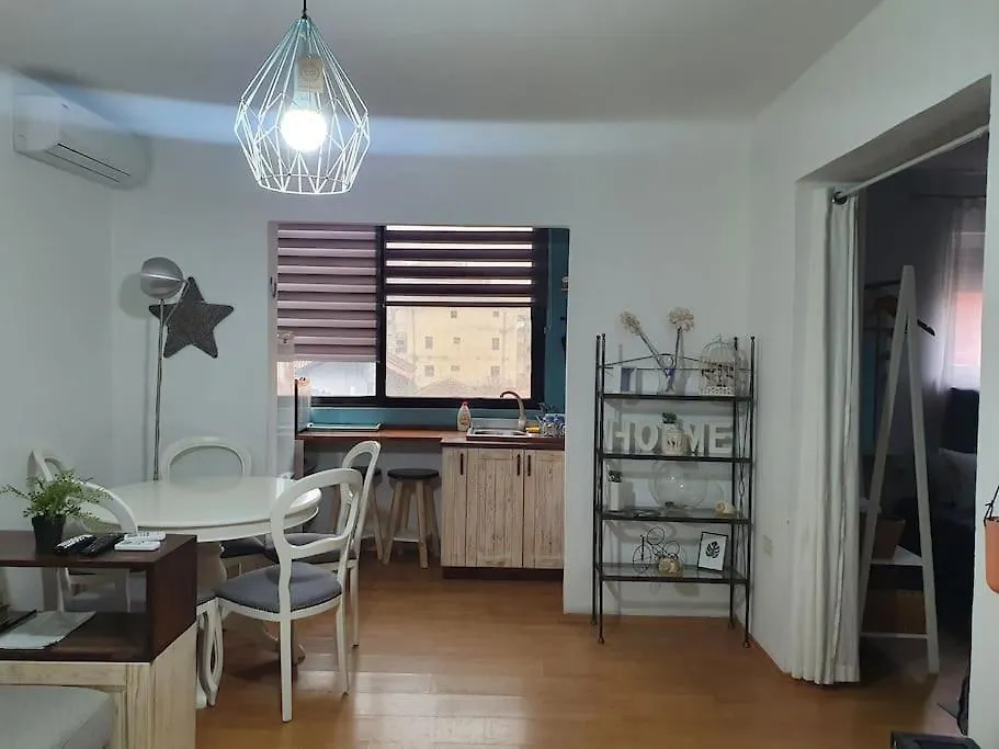 Love Tirana Apartment X 6 People